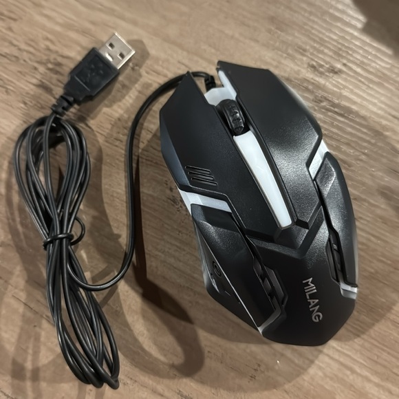 Limit Blade Gaming Mouse RGB Lighting Black - Picture 4 of 6